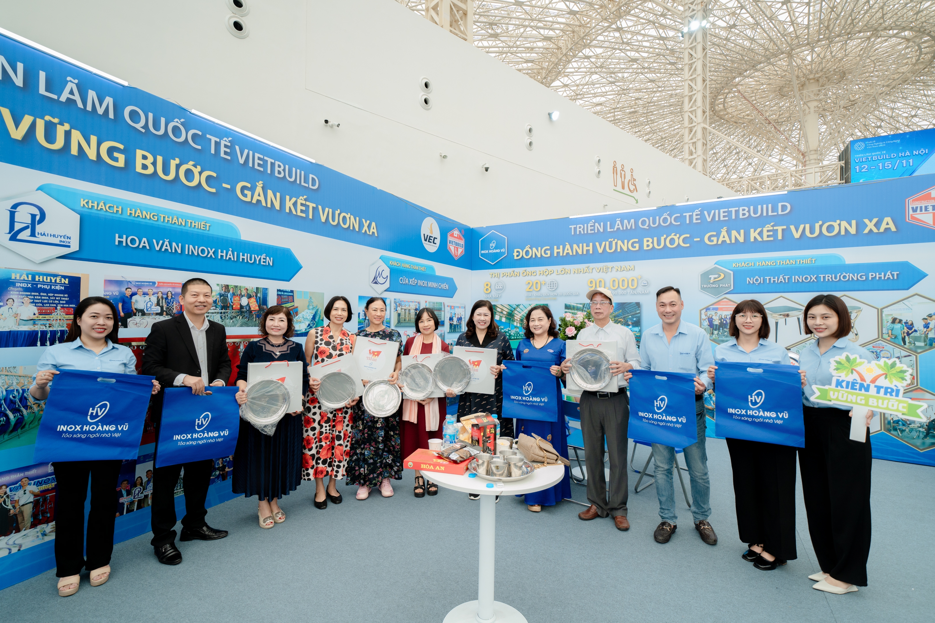 ĐỒNG HÀNH VỮNG BƯỚC - GẮN KẾT VƯƠN XA CÙNG QUÝ KHÁCH HÀNG